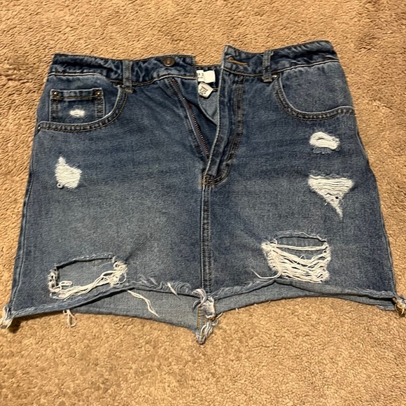 Denim mini skirt - Picture 1 of 3